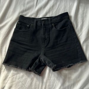 Madewell high rise black shorts size 24